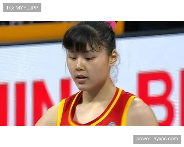 李月汝训练完偷偷吃炸鸡被拍，这自律人设还稳吗？